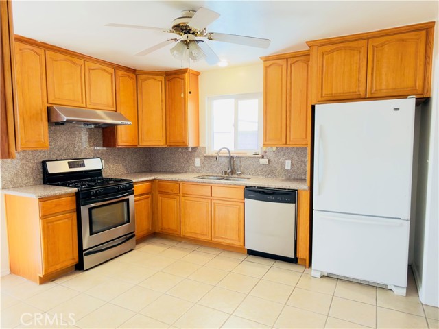 Detail Gallery Image 10 of 23 For 4829 La Madera Ave, El Monte,  CA 91732 - 3 Beds | 2 Baths