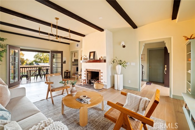 Detail Gallery Image 5 of 59 For 1578 Morada Pl, Altadena,  CA 91001 - 4 Beds | 3 Baths