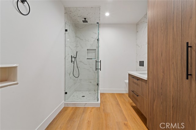 Detail Gallery Image 32 of 41 For 23103 Leonora, Woodland Hills,  CA 91367 - 3 Beds | 3 Baths