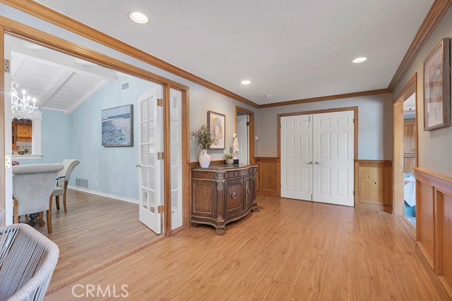 Detail Gallery Image 21 of 57 For 10132 Hadley, Northridge,  CA 91324 - 4 Beds | 3 Baths