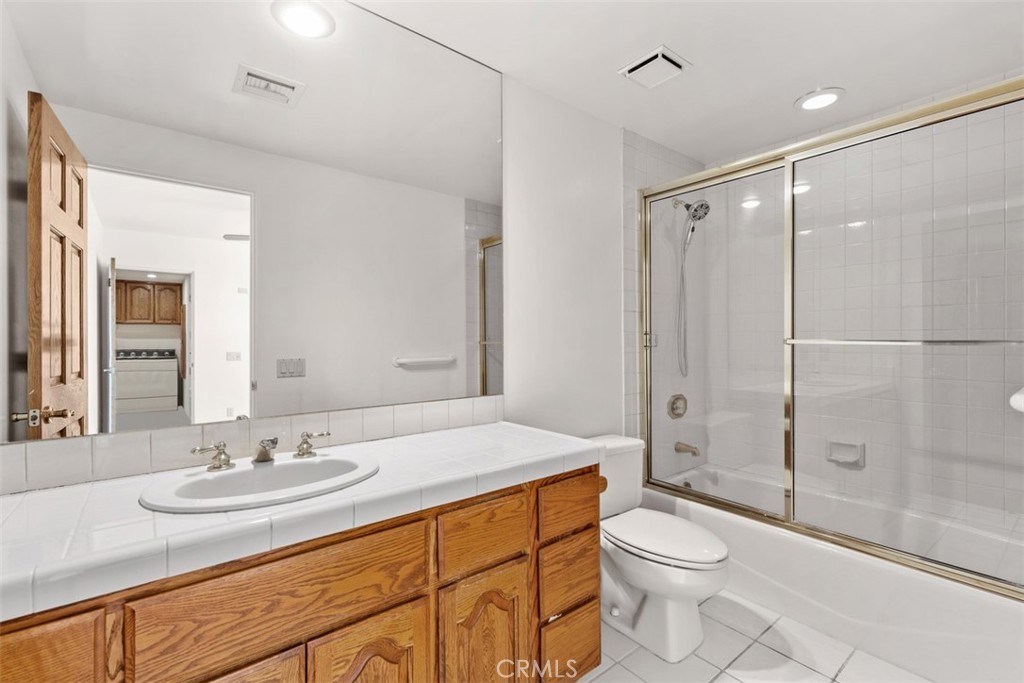 MLS #OC25226262 image #16