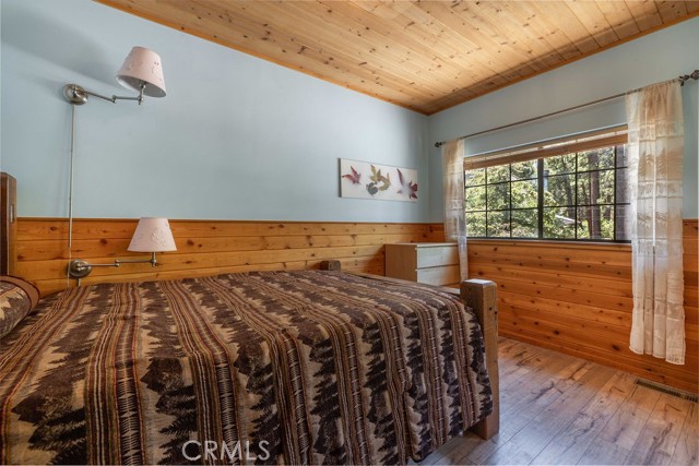 535 Cienega Road, Big Bear Lake CA: https://media.crmls.org/medias/884e80e7-759e-4558-b005-0f32f809ca38.jpg