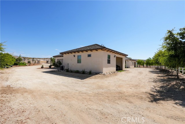 Detail Gallery Image 9 of 56 For 41900 Jojoba Hills Cir, Aguanga,  CA 92536 - 4 Beds | 4 Baths