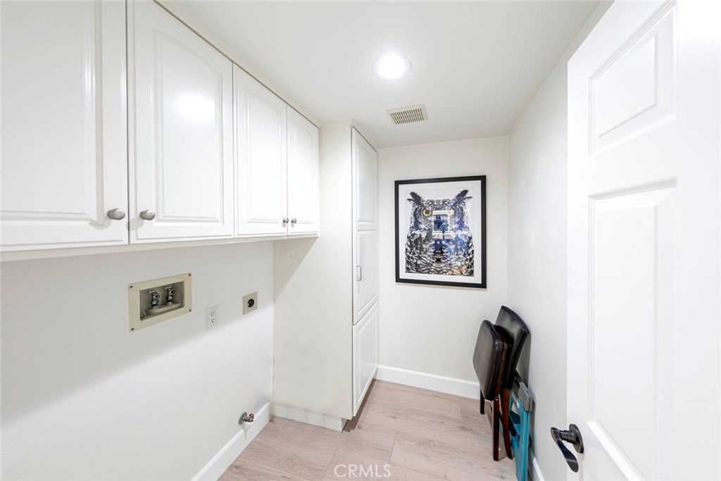 MLS #OC25226847 image #23