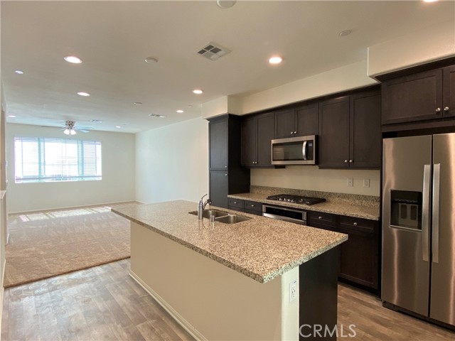Detail Gallery Image 10 of 28 For 12166 Evening Star Drive, Rancho Cucamonga,  CA 91739 - 2 Beds | 2/1 Baths