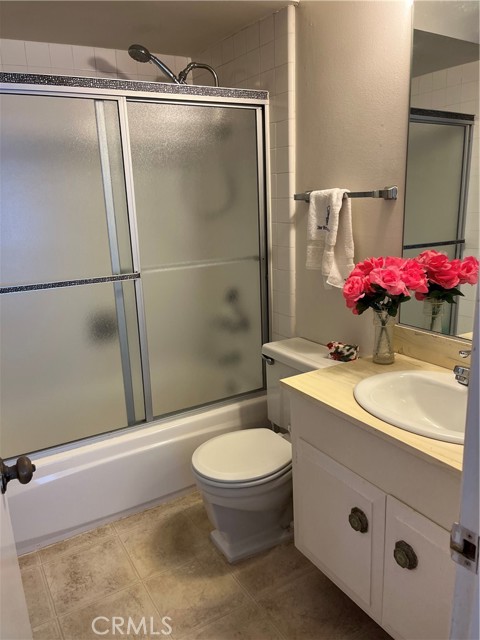 Detail Gallery Image 17 of 26 For 9826 Coral Cove Cir, Huntington Beach,  CA 92646 - 3 Beds | 1/1 Baths
