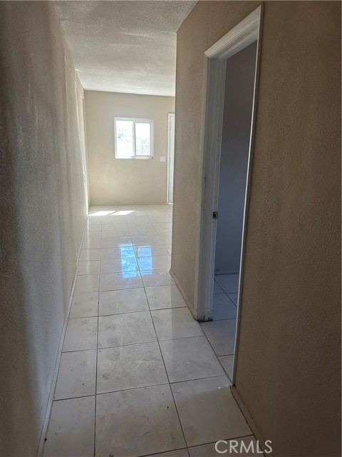 Detail Gallery Image 12 of 15 For 1121 N Anaheim Bld #2,  Anaheim,  CA 92801 - 4 Beds | 2 Baths