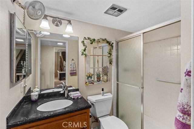 Detail Gallery Image 6 of 27 For 13966 Chelmsford Lane, Westminster,  CA 92683 - 4 Beds | 3 Baths