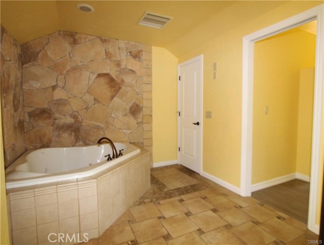 Detail Gallery Image 20 of 57 For 7497 Harrington Flat Rd, Cobb,  CA 95451 - 5 Beds | 4 Baths