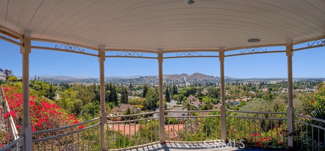 9772 Crestview Circle, Villa Park CA: https://media.crmls.org/medias/885073de-f6c8-4ca0-85b1-8b41a97e72fa.jpg