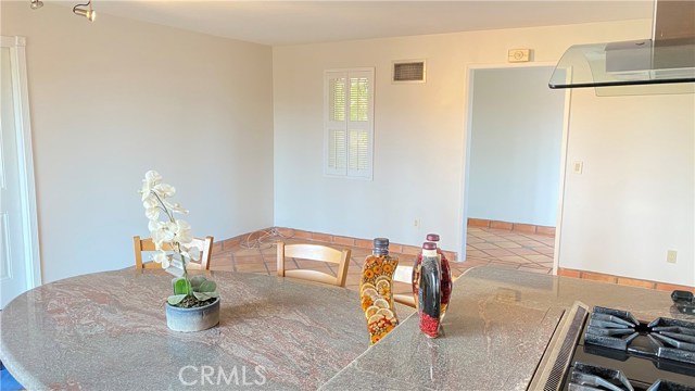 Detail Gallery Image 17 of 35 For 5974 Maury Ave, Woodland Hills,  CA 91367 - 3 Beds | 2 Baths