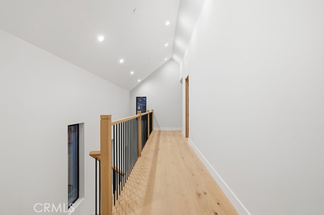 Detail Gallery Image 14 of 22 For 4617 Atoll Ave, Sherman Oaks,  CA 91423 - 5 Beds | 5 Baths