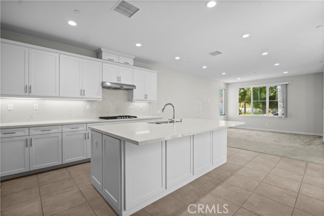 163 Stage, Irvine CA: https://media.crmls.org/medias/8851ca1d-bc80-47d4-a09e-4cf6d4962728.jpg