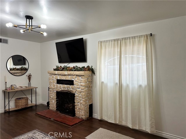 32064 Hunsaker Way, Running Springs CA: https://media.crmls.org/medias/8852ab07-efdd-4029-a157-9e8ac3f43510.jpg
