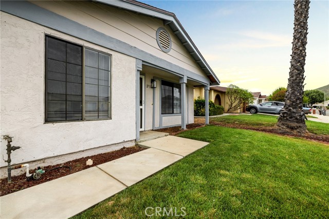 Detail Gallery Image 3 of 38 For 27326 Del Monte Ln, Menifee,  CA 92586 - 2 Beds | 2 Baths