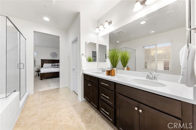 7733 Lupin Street, Chino CA: https://media.crmls.org/medias/8853e8a6-0ede-482d-abc3-2f02c7fe2a76.jpg