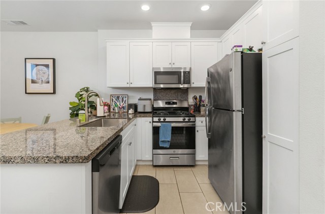 Detail Gallery Image 6 of 22 For 24131 Tuscany Ave #1303,  Murrieta,  CA 92562 - 3 Beds | 2/1 Baths