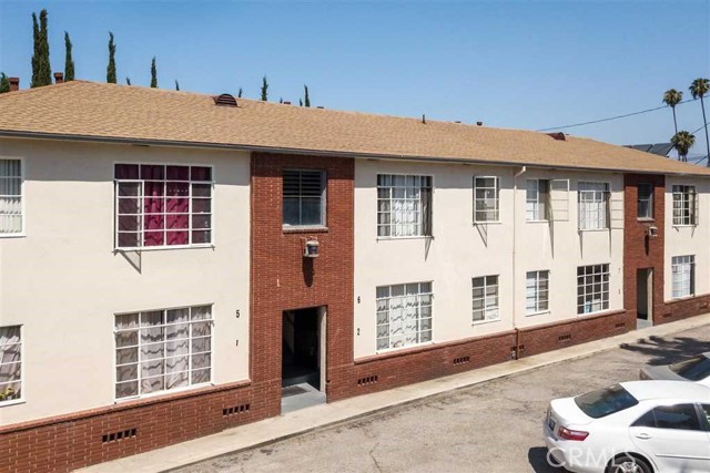 215 West Acacia Avenue photo 4