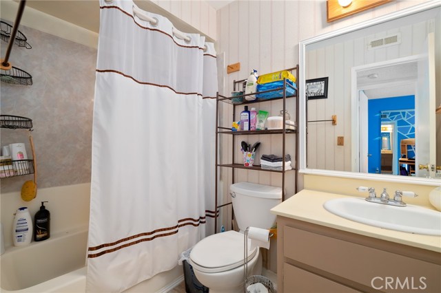 Detail Gallery Image 16 of 24 For 700 W La Veta Ave #I9,  Orange,  CA 92868 - 2 Beds | 2 Baths