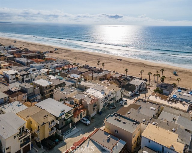 200 40th Street, Manhattan Beach, California 90266, 4 Bedrooms Bedrooms, ,4 BathroomsBathrooms,Residential,Sold,40th,SB22010624
