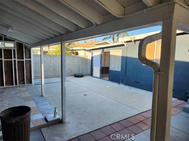 Detail Gallery Image 12 of 32 For 15718 1/2 Larch Ave, Lawndale,  CA 90260 - 4 Beds | 3 Baths