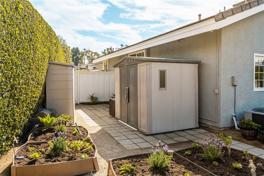 MLS #OC25253550 image #43