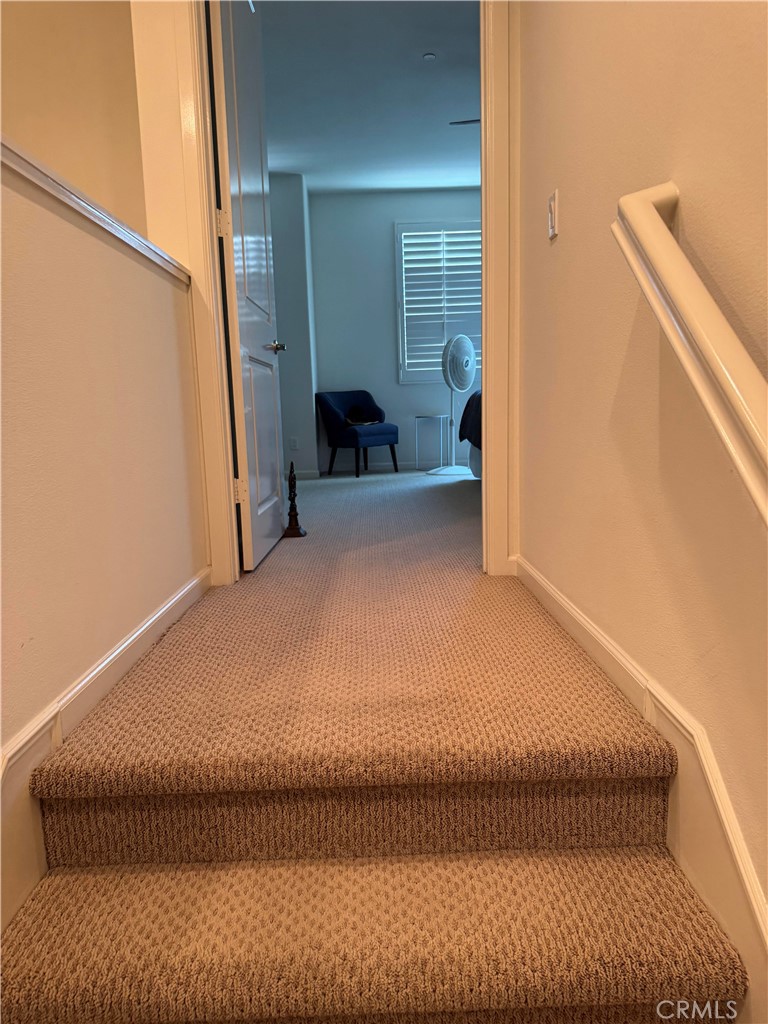 https://media.crmls.org/medias/8856bd9d-1505-42bb-abf5-9f138cdd98fc.jpg?preset=X-Large