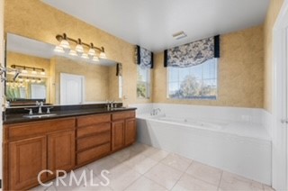 https://media.crmls.org/medias/88574266-b7c5-4083-987c-7384c7849702.jpg?preset=X-Large
