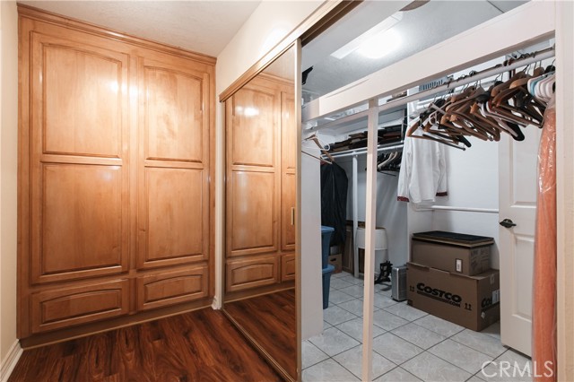 10200 Bothwell Road, Northridge CA: https://media.crmls.org/medias/885843e9-182d-41ae-a5ed-1fdd8ef14862.jpg