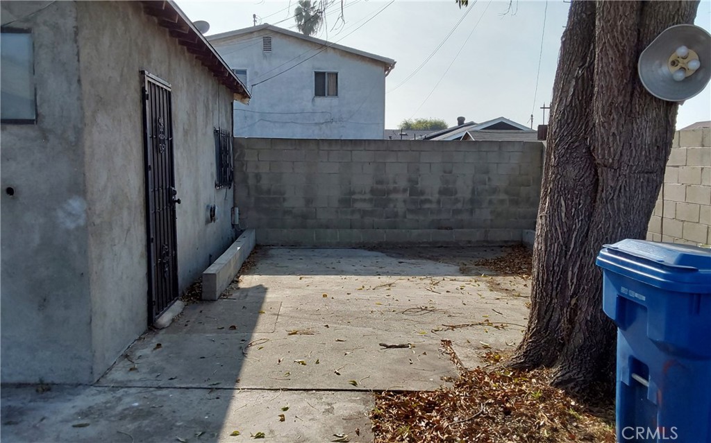 https://media.crmls.org/medias/88587407-7384-4354-aacc-da7cee0602e6.jpg?preset=X-Large