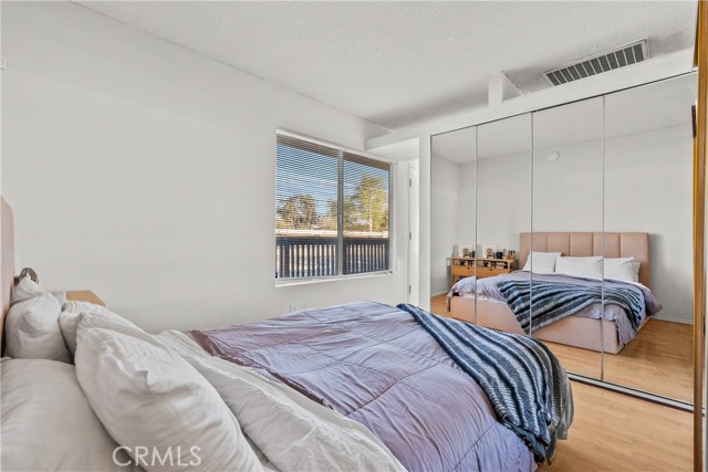 Detail Gallery Image 15 of 36 For 23515 Lyons Ave #S7,  Valencia,  CA 91355 - 1 Beds | 1 Baths