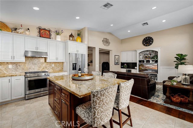 Detail Gallery Image 22 of 48 For 1784 Pinnacle, Upland,  CA 91784 - 3 Beds | 2/1 Baths