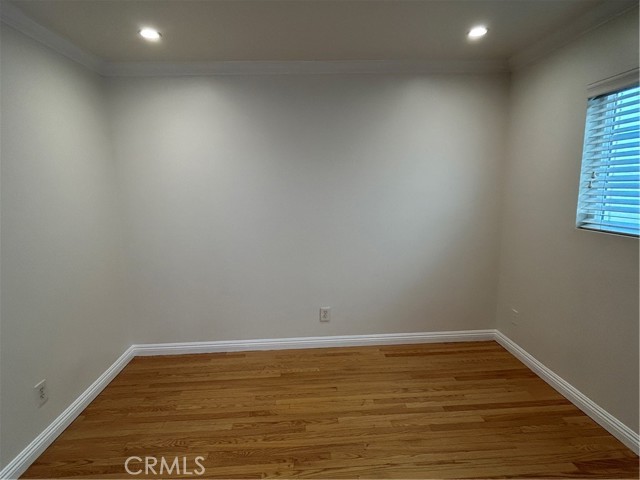 744 Center Place, Manhattan Beach CA: https://media.crmls.org/medias/885935e8-801c-472a-8126-3e78d2e5942e.jpg