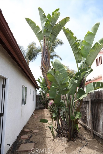1639 La Selva Ave, Grover Beach CA: https://media.crmls.org/medias/885a7a78-1fe4-4114-a2ab-bd72ad0a2ace.jpg