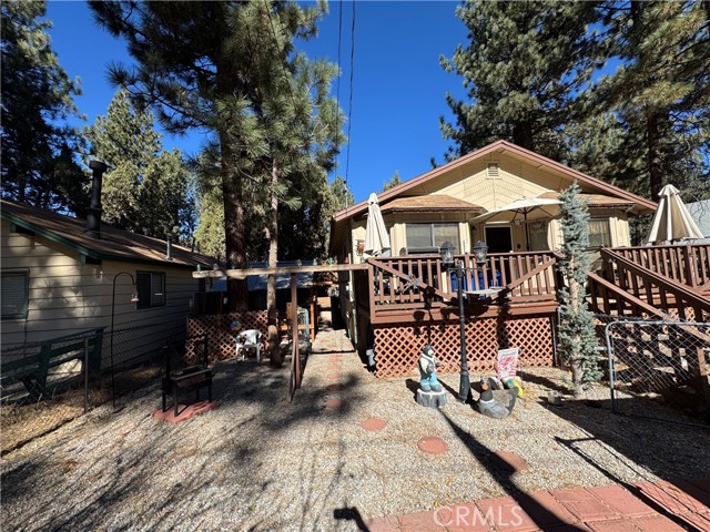 Detail Gallery Image 3 of 36 For 717 E Meadow Ln, Big Bear City,  CA 92314 - 2 Beds | 2 Baths