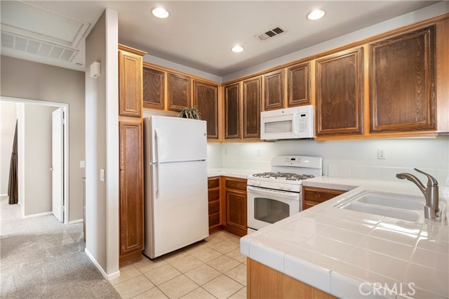 Detail Gallery Image 11 of 21 For 35992 Lindstrand Ave #13,  Murrieta,  CA 92563 - 2 Beds | 2 Baths