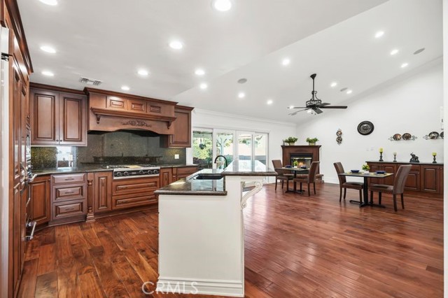 Detail Gallery Image 6 of 16 For 2399 Lee Street, Simi Valley,  CA 93065 - 5 Beds | 2 Baths