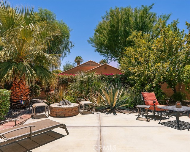 81535 Avenida De Baile, Indio CA: https://media.crmls.org/medias/885bf789-e385-444e-b1c8-b28c853c7784.jpg