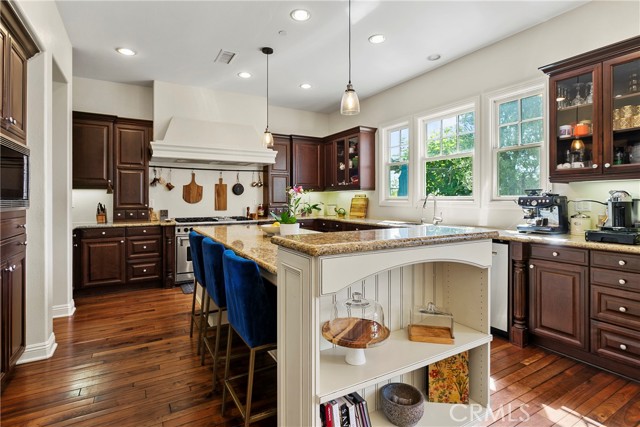 15 Pisano Street, Ladera Ranch CA: https://media.crmls.org/medias/885c2172-b721-45ea-a49b-b93c703d6170.jpg