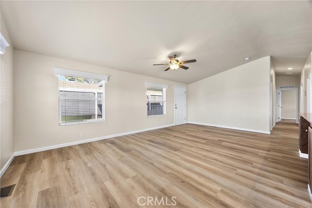 Detail Gallery Image 13 of 36 For 256 Mary Kay Ln, Bakersfield,  CA 93308 - 3 Beds | 2 Baths