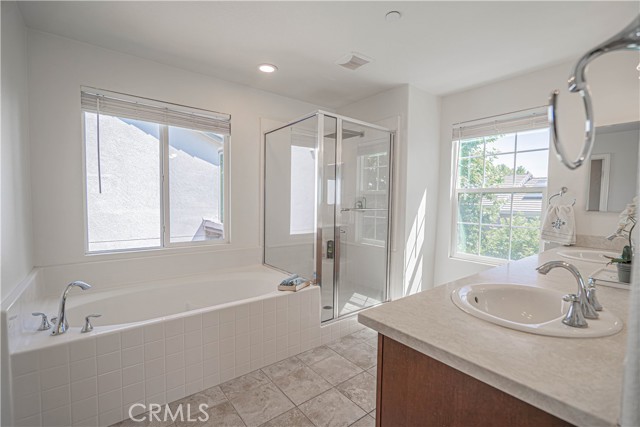 Detail Gallery Image 24 of 56 For 28267 N via Sonata Dr, Valencia,  CA 91354 - 3 Beds | 3 Baths