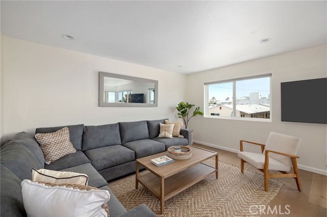 49 15th Street # A, Hermosa Beach, California 90254, 4 Bedrooms Bedrooms, ,2 BathroomsBathrooms,Residential Lease,For Rent,49 15th Street # A,CRSB24167637