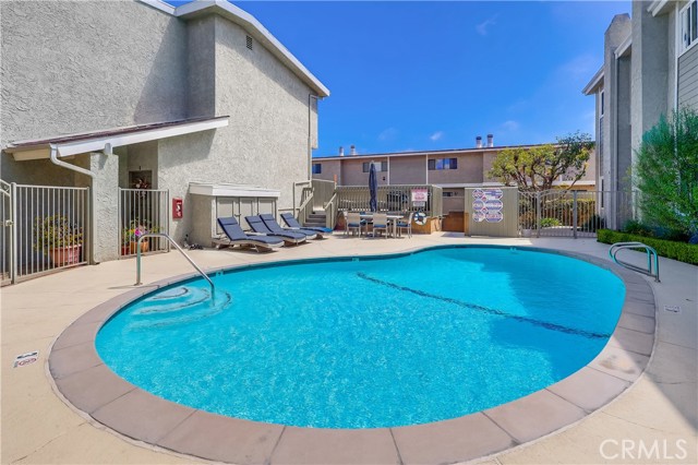 Detail Gallery Image 63 of 73 For 609 Meyer Ln #11,  Redondo Beach,  CA 90278 - 2 Beds | 1/1 Baths