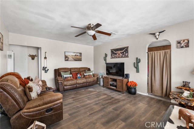 Detail Gallery Image 12 of 35 For 7625 Joshua View, Yucca Valley,  CA 92284 - 2 Beds | 1 Baths
