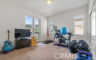 https://media.crmls.org/medias/885da3a0-1ed1-4f9d-8f27-5ccb91f26c0e.jpg?preset=X-Large