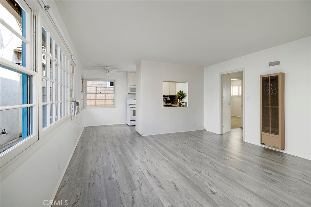 885e9ee0 2235 4bcf A187 4ef960a44364