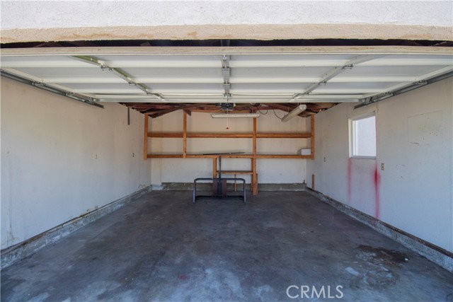 13303 Judah Avenue, Hawthorne CA: https://media.crmls.org/medias/885eb323-fe1d-4be4-84de-02499ff9f499.jpg