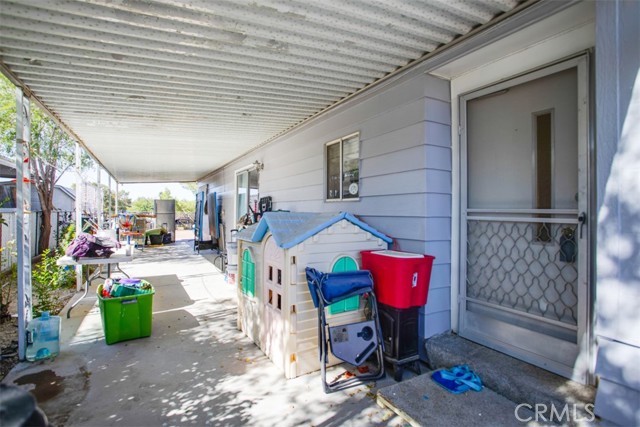 Detail Gallery Image 4 of 32 For 13892 Tam O Shanter Dr, Victorville,  CA 92395 - 2 Beds | 2 Baths