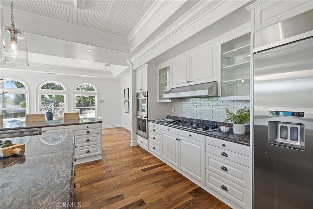 885f0163 07f2 4d72 B4f1 10d316273cda