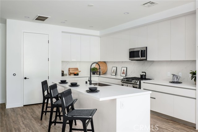 Detail Gallery Image 6 of 24 For 118 Astronaut Ellison S Onizuka Street #311,  Los Angeles,  CA 90012 - 1 Beds | 1 Baths